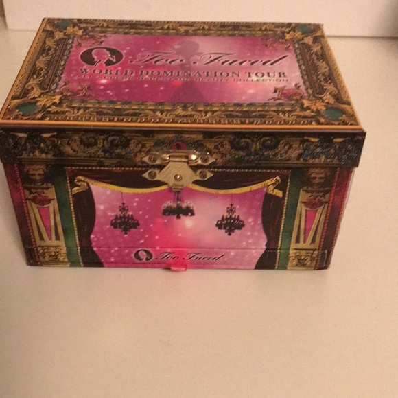 RARE Too Faced World Domination music box - Picture 3 of 13